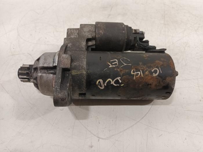 Used Engine management computer Volkswagen Passat Price € 20,00 Margin scheme offered by Van der Ven Autorecycling B.V.