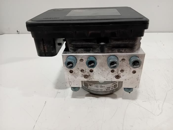Gebrauchte ABS Pumpe BMW 1-Serie Preis € 195,00 Margenregelung angeboten von Van der Ven Autorecycling B.V.
