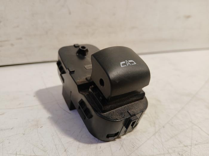 Usados Interruptor combinado de ventanillas Opel Insignia Precio € 10,00 Norma de margen ofrecido por Van der Ven Autorecycling B.V.