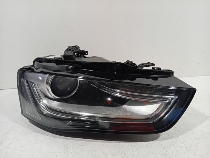 Gebrauchte Scheinwerfer rechts Audi A4 Preis € 249,99 Margenregelung angeboten von Van der Ven Autorecycling B.V.