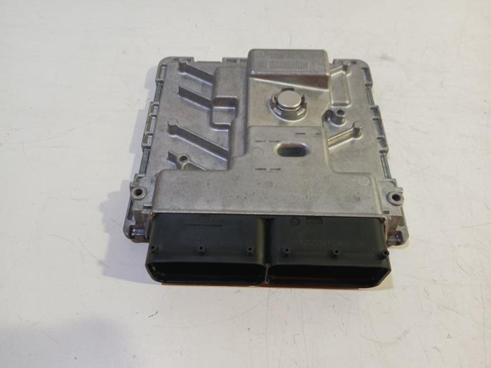 Used Engine management computer Volkswagen Arteon Price € 220,00 Margin scheme offered by Van der Ven Autorecycling B.V.