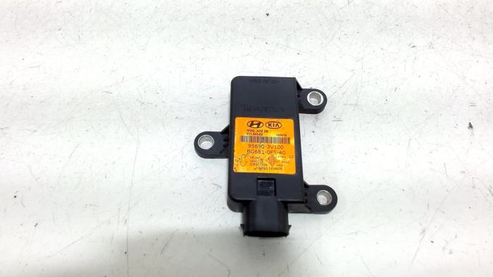 Usados Interruptor ESP Kia Optima Precio € 12,00 Norma de margen ofrecido por Van der Ven Autorecycling B.V.