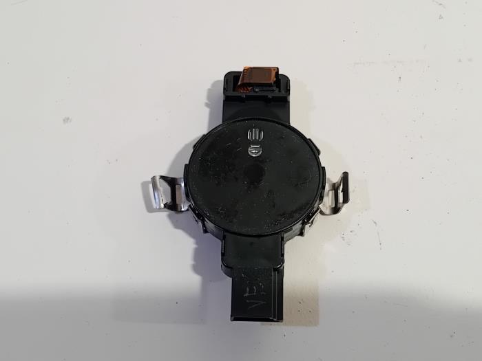 Begagnade Regnsensor Audi Q7 Pris € 26,00 Marginaltabell erbjuds av Van der Ven Autorecycling B.V.