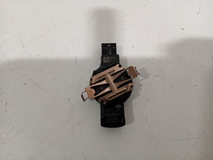 Begagnade Regnsensor BMW 3-Serie Pris € 50,00 Marginaltabell erbjuds av Van der Ven Autorecycling B.V.
