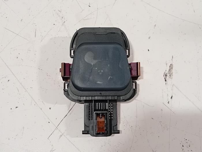 Begagnade Regnsensor Mercedes GLC-Klasse Pris € 26,00 Marginaltabell erbjuds av Van der Ven Autorecycling B.V.