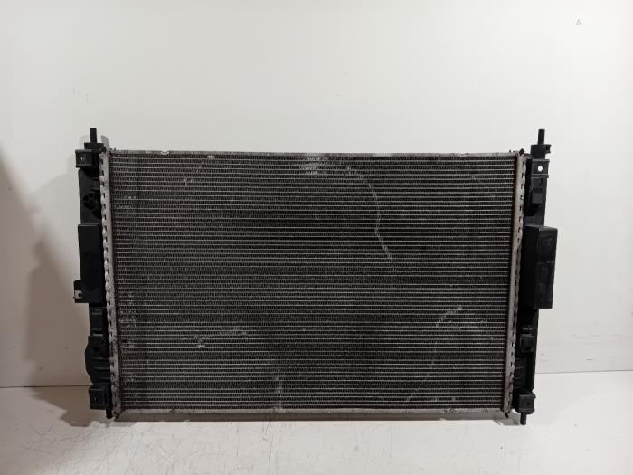 Usagé Radiateur Citroen C5 Aircross Prix € 100,00 Règlement à la marge proposé par Van der Ven Autorecycling B.V.