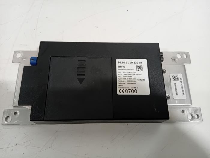 Używane Modul Bluetooth BMW X5 Cena € 95,00 Procedura marży oferowane przez Van der Ven Autorecycling B.V.