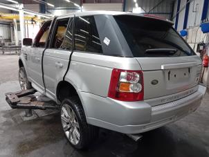 Motor van een Landrover Range Rover Sport 2005
