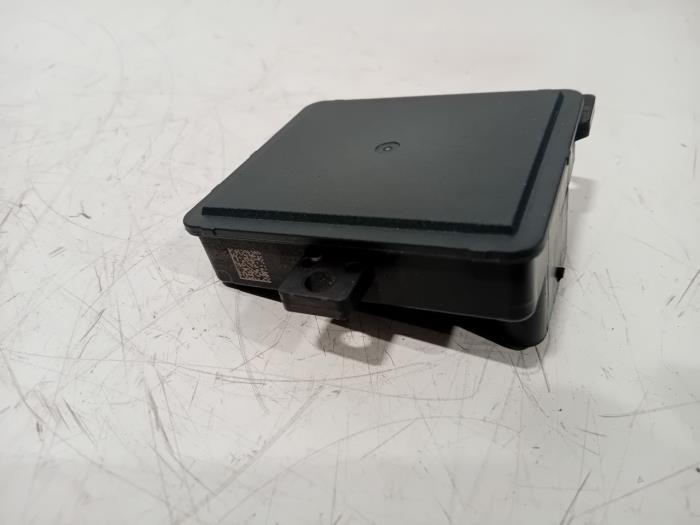 Begagnade Farthållarsensor Volkswagen Golf Pris € 150,00 Marginaltabell erbjuds av Van der Ven Autorecycling B.V.