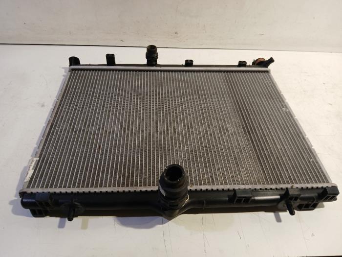 Usagé Radiateur Opel Corsa Prix € 70,00 Règlement à la marge proposé par Van der Ven Autorecycling B.V.