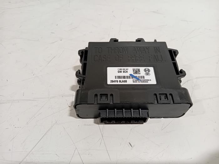 Używane Modul gateway Mercedes Citan Cena € 60,00 Procedura marży oferowane przez Van der Ven Autorecycling B.V.