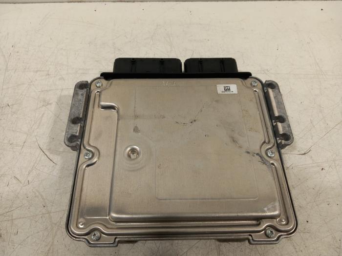 Engine management computer from a Peugeot 3008 2023
