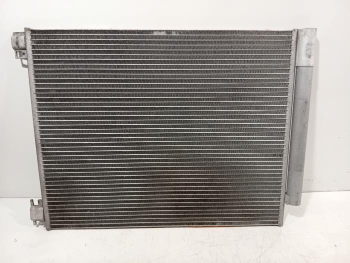 Begagnade AC-radiator Renault Scenic Pris € 50,00 Marginaltabell erbjuds av Van der Ven Autorecycling B.V.