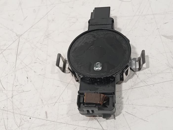Begagnade Regnsensor Audi SQ5 Pris € 15,00 Marginaltabell erbjuds av Van der Ven Autorecycling B.V.