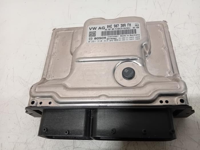 Used Engine management computer Volkswagen Golf Price € 175,00 Margin scheme offered by Van der Ven Autorecycling B.V.