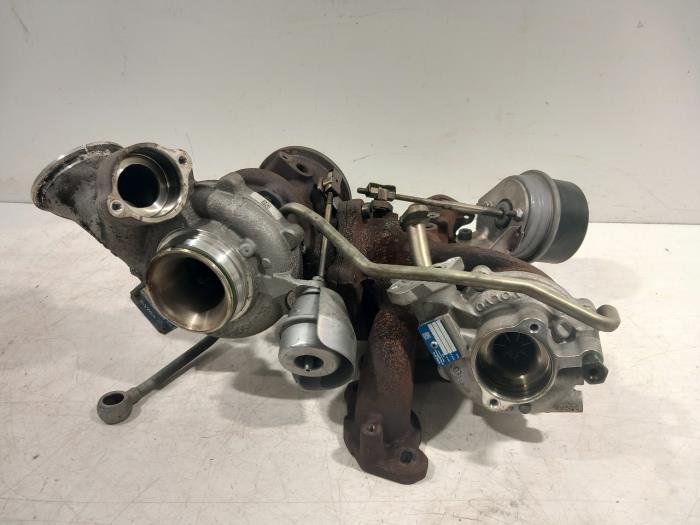 Używane Turbo Volvo V60 Cena € 399,99 Procedura marży oferowane przez Van der Ven Autorecycling B.V.