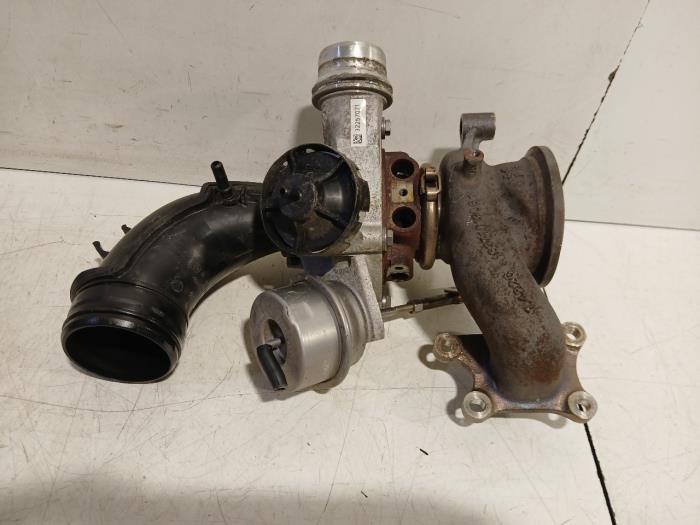 Gebrauchte Turbo Volvo XC40 Preis € 499,99 Margenregelung angeboten von Van der Ven Autorecycling B.V.
