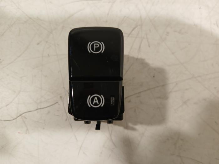 Gebrauchte Handbremse Schalter Volvo XC40 Preis € 25,00 Margenregelung angeboten von Van der Ven Autorecycling B.V.