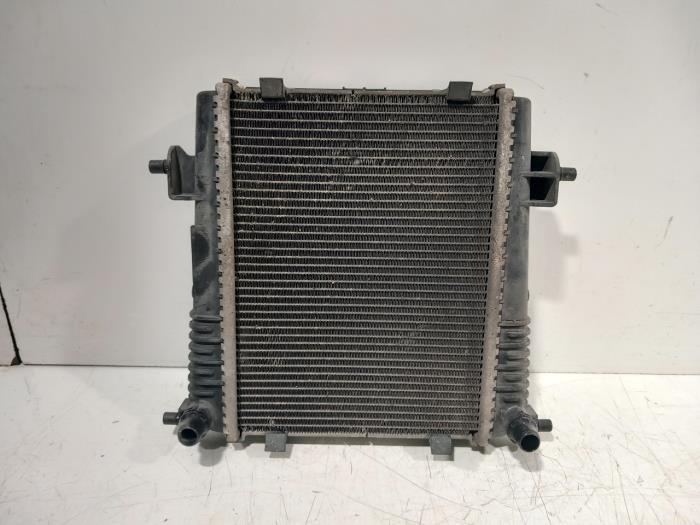 Usagé Radiateur BMW Z4 Prix € 120,00 Règlement à la marge proposé par Van der Ven Autorecycling B.V.