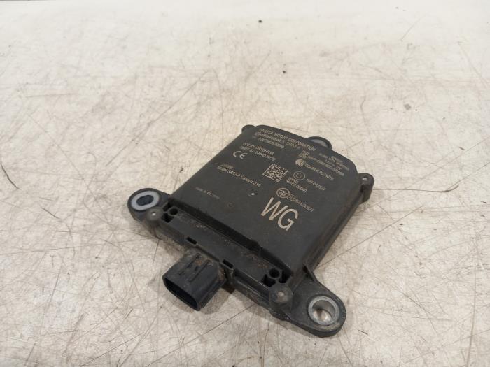 Begagnade Farthållarsensor Suzuki Swace Pris € 149,00 Marginaltabell erbjuds av Van der Ven Autorecycling B.V.
