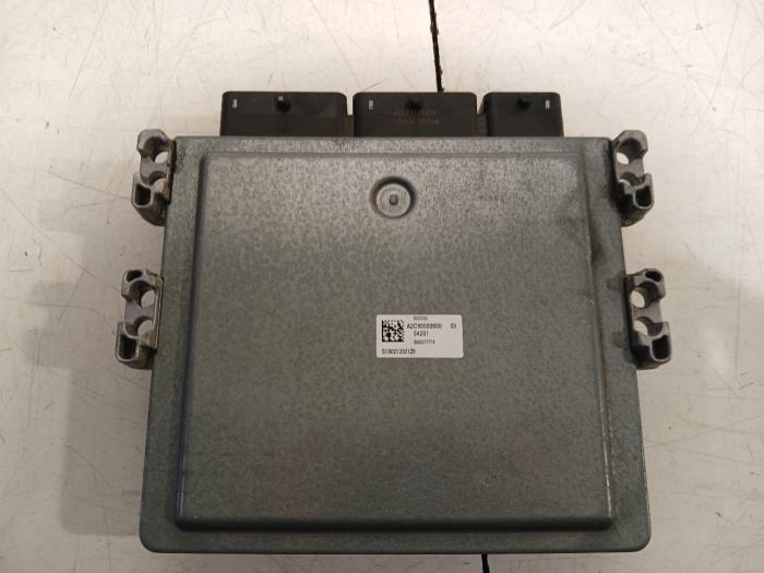 Used Engine management computer Renault Megane Price € 115,00 Margin scheme offered by Van der Ven Autorecycling B.V.