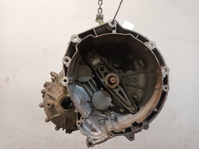 Gebrauchte Getriebe BMW 2-Serie Preis € 799,99 Margenregelung angeboten von Van der Ven Autorecycling B.V.