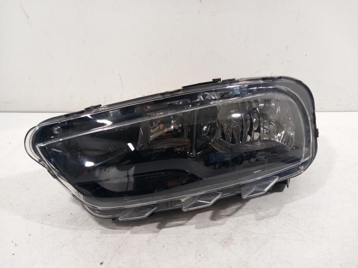 Używane Reflektor lewy Citroen C4 Cactus Cena € 249,99 Procedura marży oferowane przez Van der Ven Autorecycling B.V.