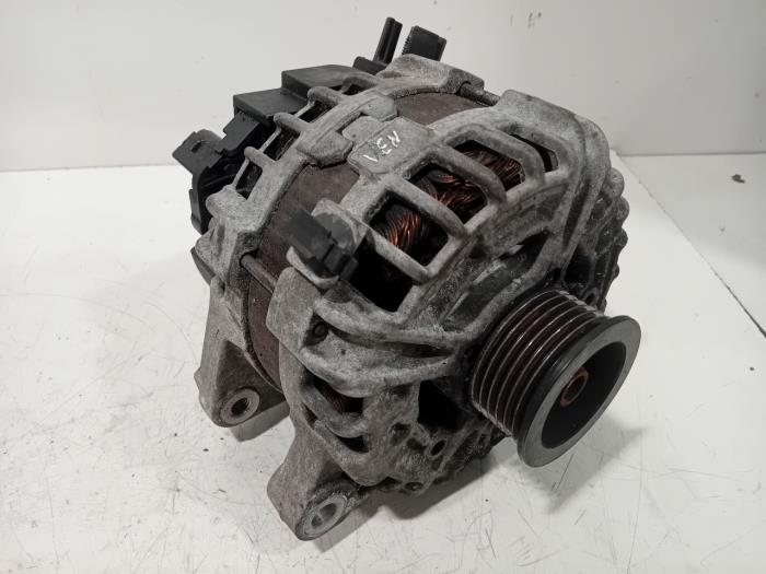 Usagé Dynamo Jaguar XE Prix € 50,00 Règlement à la marge proposé par Van der Ven Autorecycling B.V.