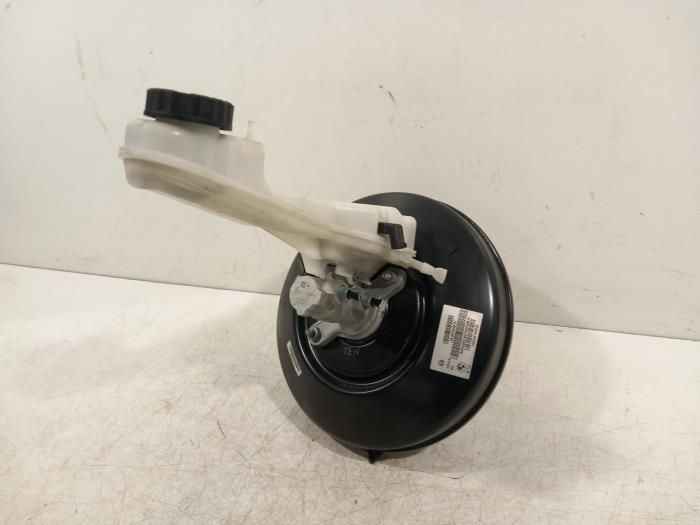 Begagnade Bromsservo BMW 2-Serie Pris € 55,00 Marginaltabell erbjuds av Van der Ven Autorecycling B.V.