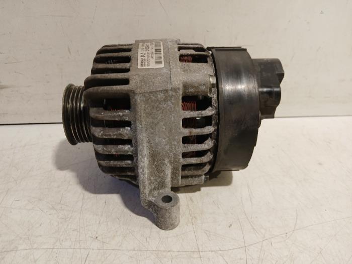 Gebrauchte Dynamo Opel Combo Preis € 30,00 Margenregelung angeboten von Van der Ven Autorecycling B.V.