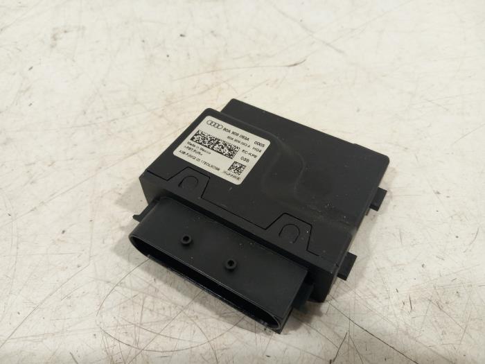 Usagé Module pompe carburant Audi SQ5 Prix € 45,00 Règlement à la marge proposé par Van der Ven Autorecycling B.V.