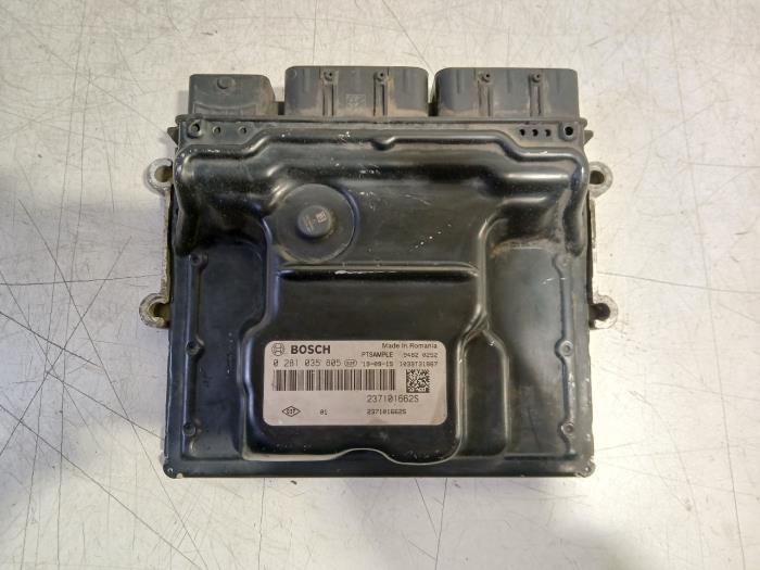 Used Engine management computer Renault Trafic Price € 175,00 Margin scheme offered by Van der Ven Autorecycling B.V.