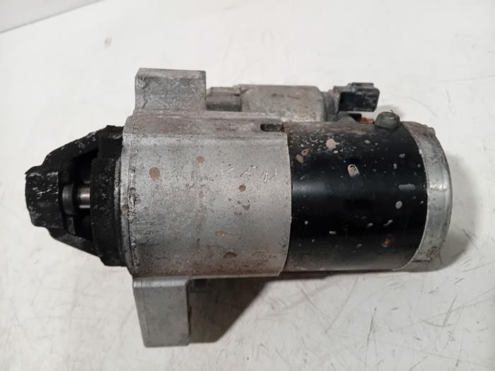 Used Engine management computer Peugeot 208 Price € 10,00 Margin scheme offered by Van der Ven Autorecycling B.V.