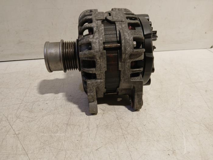 Begagnade Dynamo Skoda Fabia Pris € 25,00 Marginaltabell erbjuds av Van der Ven Autorecycling B.V.