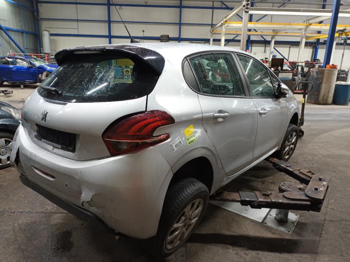 Engine from a Peugeot 208 2017