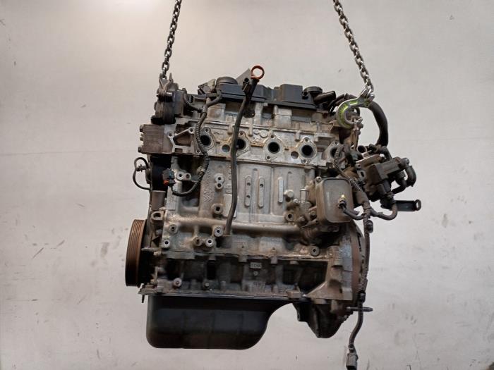 Engine from a Peugeot 208 2017