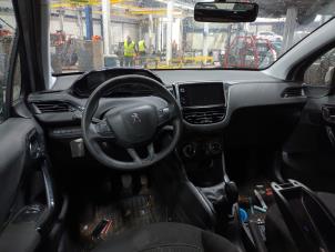 Engine from a Peugeot 208 2017