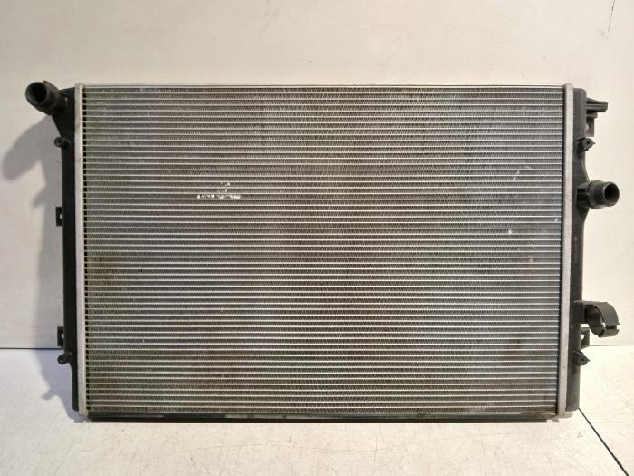 Used Radiator Volkswagen Tiguan Price € 50,00 Margin scheme offered by Van der Ven Autorecycling B.V.