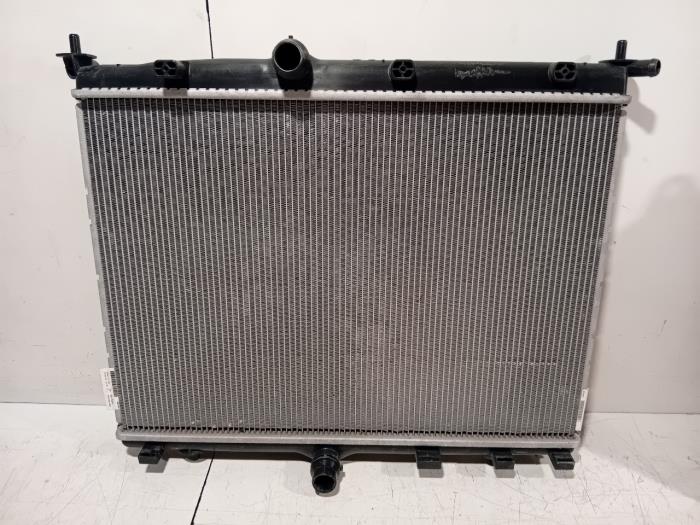 Usagé Radiateur DS Automobiles DS3 Crossback Prix € 90,00 Règlement à la marge proposé par Van der Ven Autorecycling B.V.