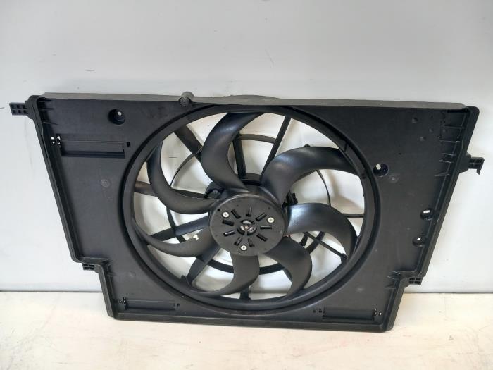 Begagnade Fläktmotor Lynk & Co 01 Pris € 175,00 Marginaltabell erbjuds av Van der Ven Autorecycling B.V.