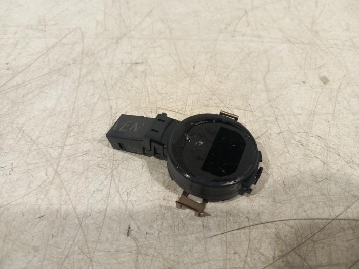 Begagnade Regnsensor Opel Astra Pris € 25,00 Marginaltabell erbjuds av Van der Ven Autorecycling B.V.
