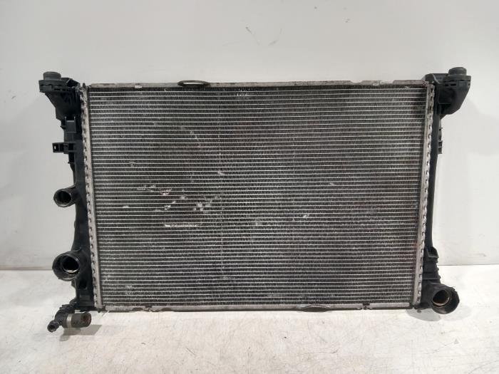 Used Radiator Mercedes C-Klasse Price € 100,00 Margin scheme offered by Van der Ven Autorecycling B.V.