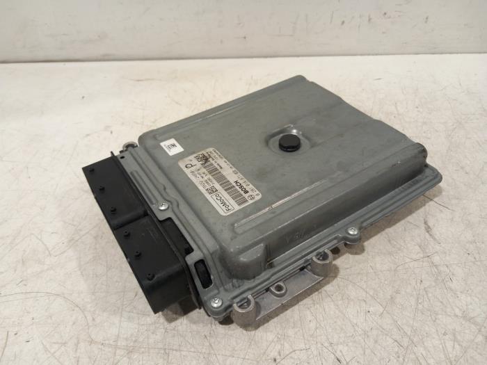 Used Engine management computer Landrover Discovery Price € 205,00 Margin scheme offered by Van der Ven Autorecycling B.V.