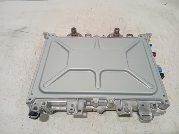 Used Engine management computer Tesla Model Y Price € 595,00 Margin scheme offered by Van der Ven Autorecycling B.V.