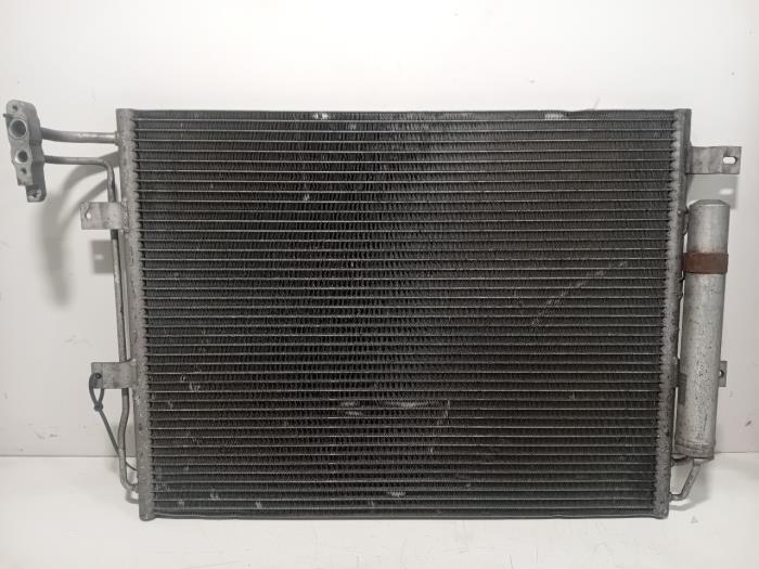 Usagé Radiateur clim Landrover Discovery Prix € 75,00 Règlement à la marge proposé par Van der Ven Autorecycling B.V.