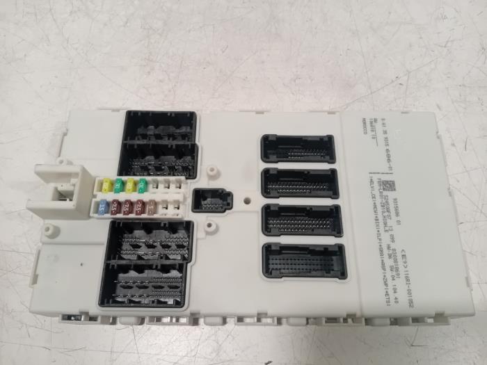 Gebrauchte Steuergerät Body Control BMW 3-Serie Preis € 50,00 Margenregelung angeboten von Van der Ven Autorecycling B.V.