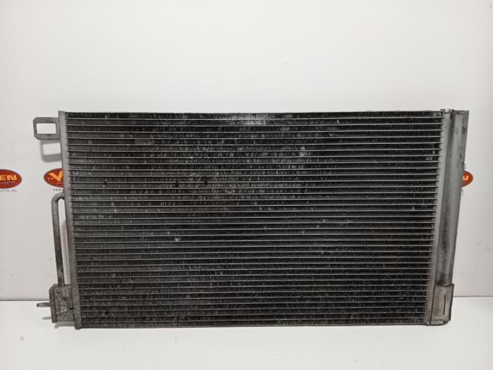 Usagé Radiateur clim Alfa Romeo Giulietta Prix € 40,00 Règlement à la marge proposé par Van der Ven Autorecycling B.V.