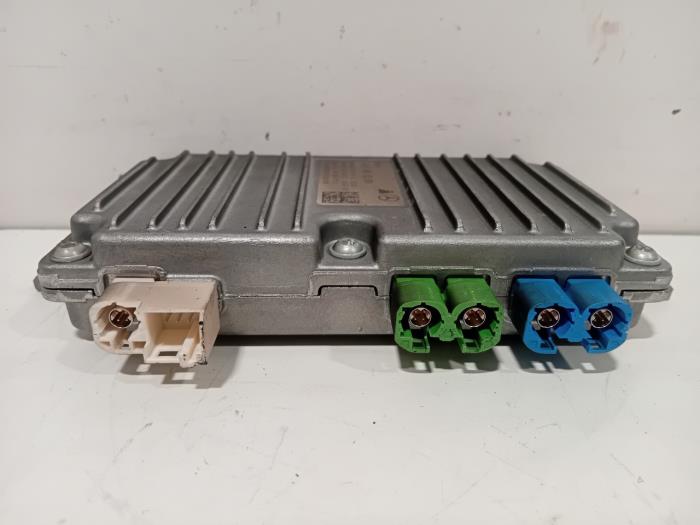 Usagé Ordinateur divers Mercedes S-Klasse Prix € 195,00 Règlement à la marge proposé par Van der Ven Autorecycling B.V.