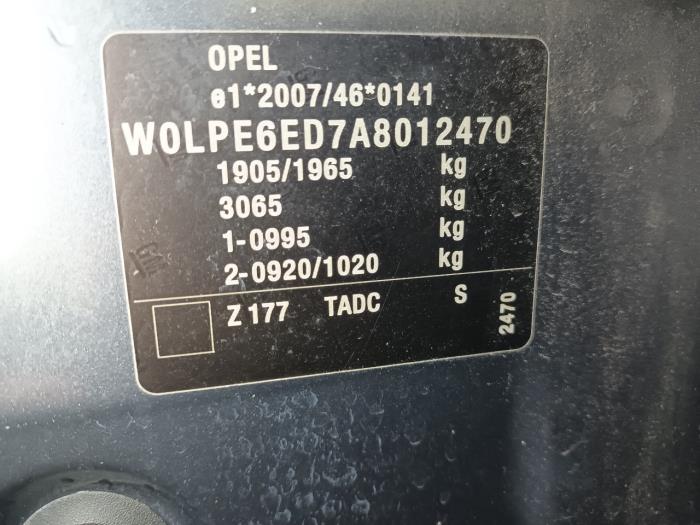 Motor van een Opel Astra 2010