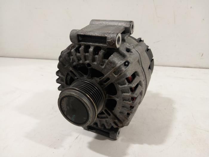 Begagnade Dynamo Audi A6 Pris € 125,00 Marginaltabell erbjuds av Van der Ven Autorecycling B.V.